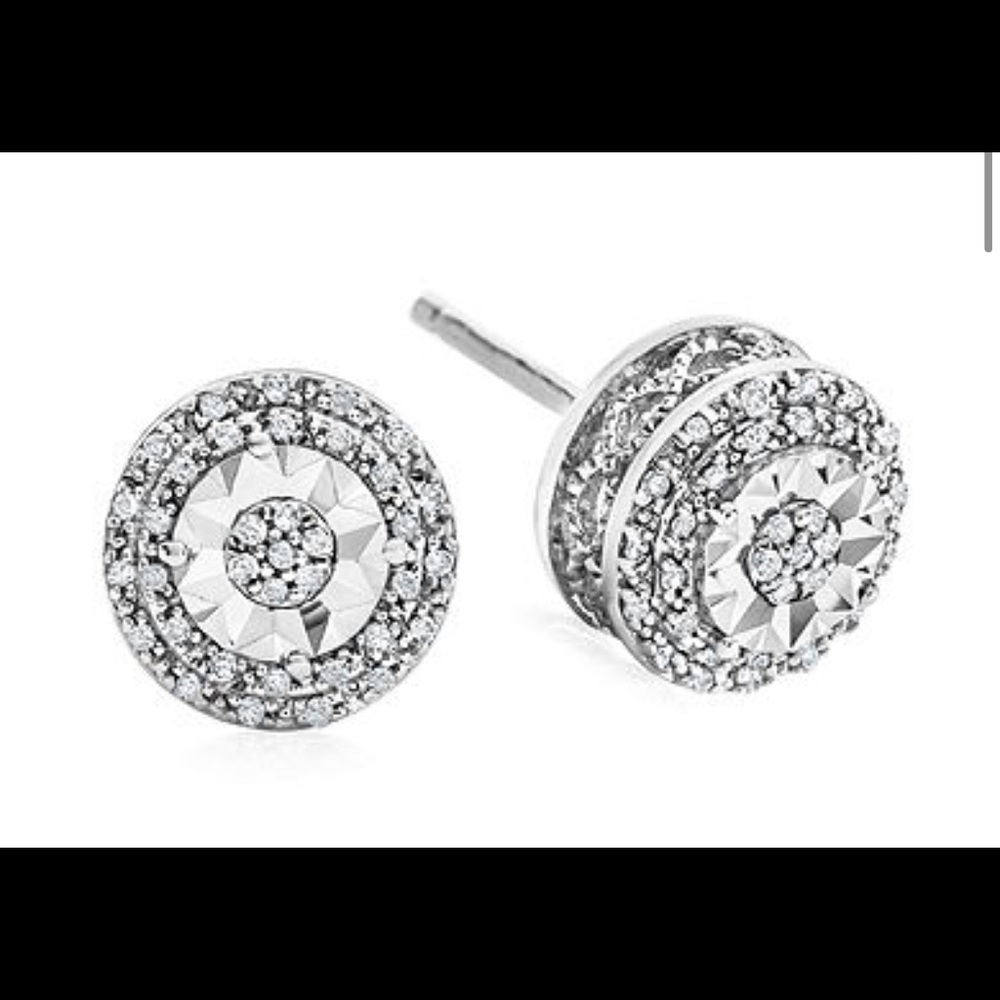 Sterling silver Diamond earrings studs